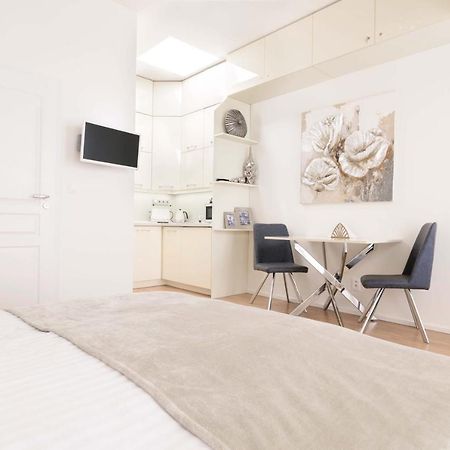 Cozy&Quiet Apartment With A/C In City Centre Praga Exterior foto