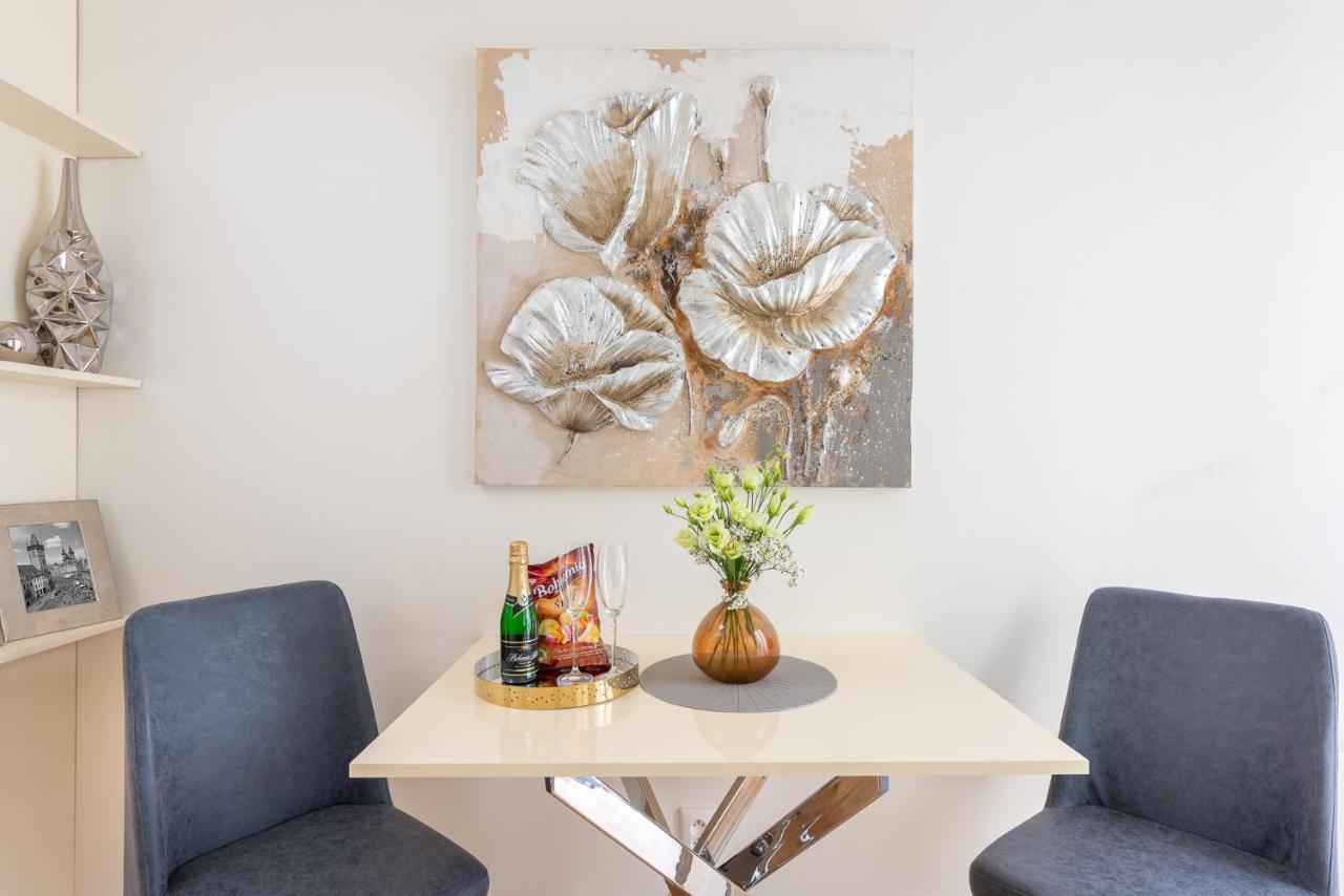 Cozy&Quiet Apartment With A/C In City Centre Praga Exterior foto