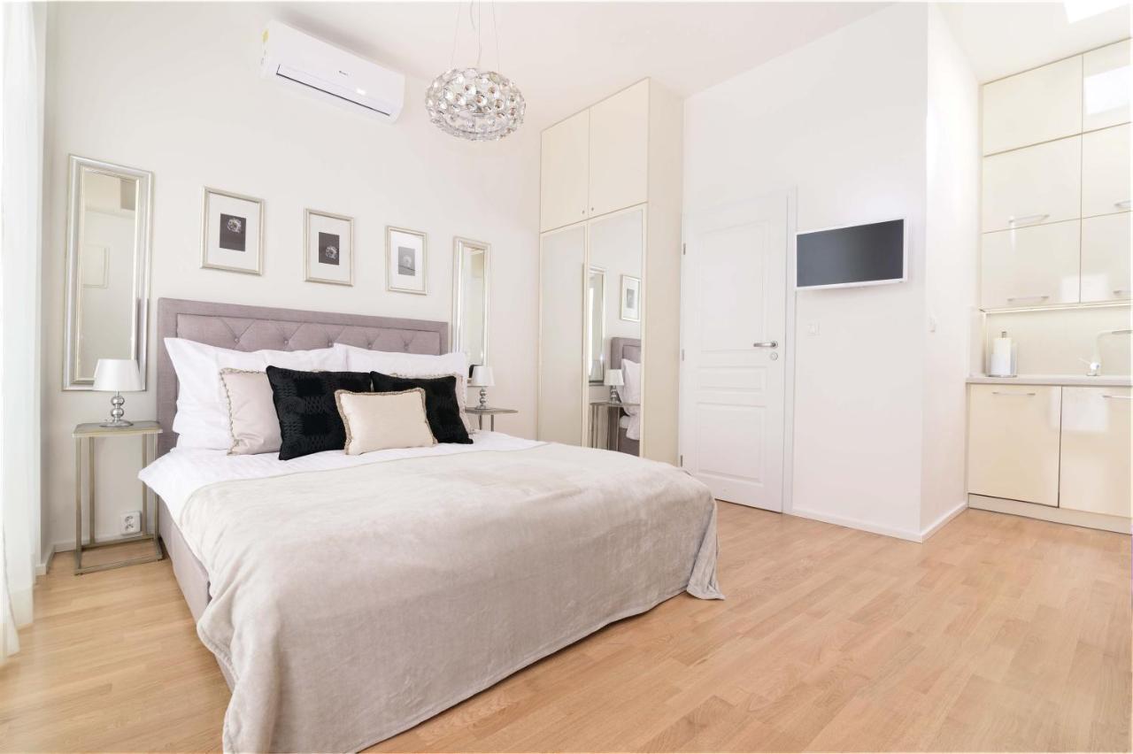 Cozy&Quiet Apartment With A/C In City Centre Praga Exterior foto