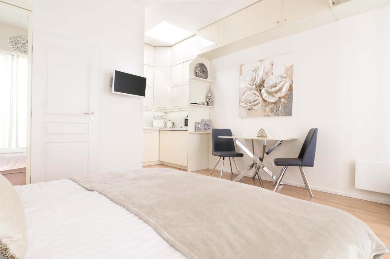 Cozy&Quiet Apartment With A/C In City Centre Praga Exterior foto